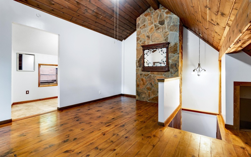 66 Kennedy Store Road, Morgantown, West Virginia 26508, 2 Bedrooms Bedrooms, 5 Rooms Rooms,2 BathroomsBathrooms,Single Family Detached,For Sale,Kennedy Store,10159550