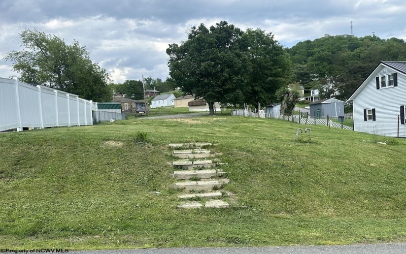 8117 Southern Avenue, Stonewood, West Virginia 26301, ,Lots/land,For Sale,Southern,10159543
