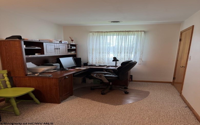 48 Millbrook Road, Bridgeport, West Virginia 26330, 3 Bedrooms Bedrooms, 9 Rooms Rooms,2 BathroomsBathrooms,Single Family Detached,For Sale,Millbrook,10159530