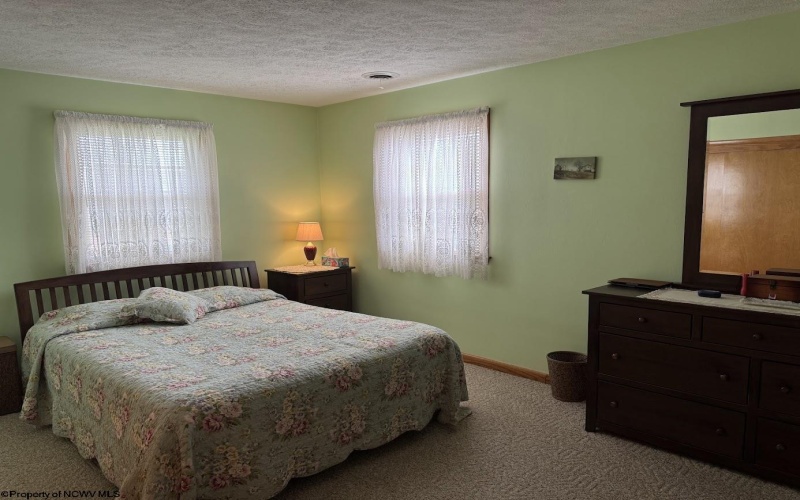 48 Millbrook Road, Bridgeport, West Virginia 26330, 3 Bedrooms Bedrooms, 9 Rooms Rooms,2 BathroomsBathrooms,Single Family Detached,For Sale,Millbrook,10159530