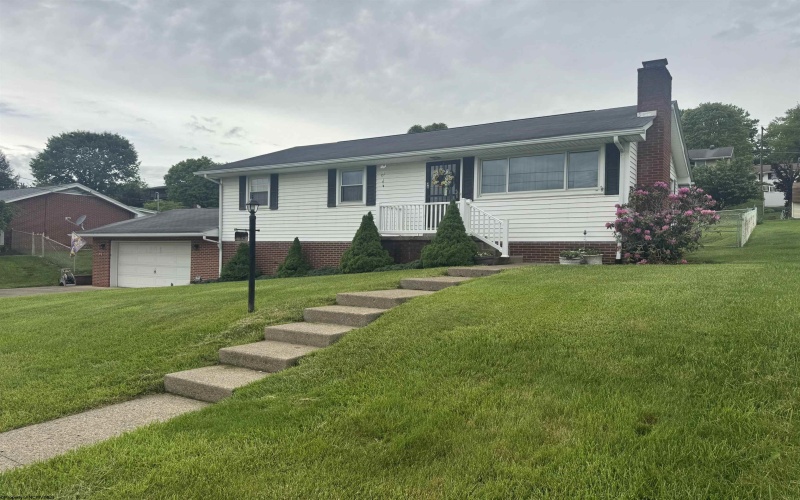 48 Millbrook Road, Bridgeport, West Virginia 26330, 3 Bedrooms Bedrooms, 9 Rooms Rooms,2 BathroomsBathrooms,Single Family Detached,For Sale,Millbrook,10159530