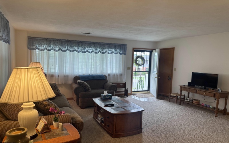 48 Millbrook Road, Bridgeport, West Virginia 26330, 3 Bedrooms Bedrooms, 9 Rooms Rooms,2 BathroomsBathrooms,Single Family Detached,For Sale,Millbrook,10159530