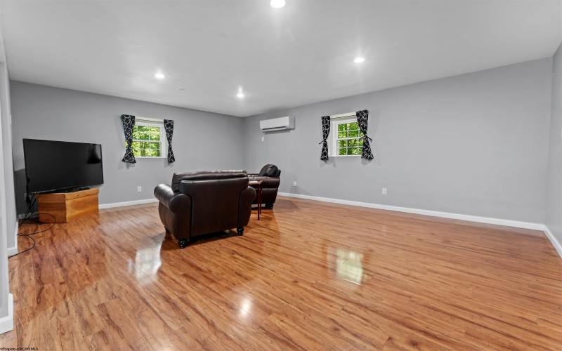 134 Pine Tree Lane, Morgantown, West Virginia 26508, 4 Bedrooms Bedrooms, 9 Rooms Rooms,3 BathroomsBathrooms,Single Family Detached,For Sale,Pine Tree,10159549