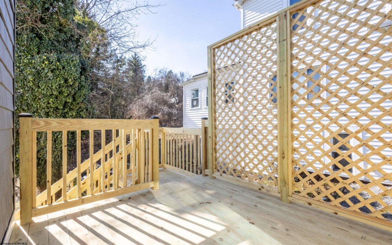 406 Maple Avenue, Fairmont, West Virginia 26554, 1 Bedroom Bedrooms, 3 Rooms Rooms,1 BathroomBathrooms,Single Family Detached,For Sale,Maple,10159531