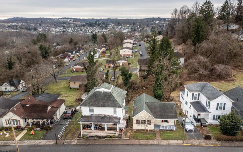 406 Maple Avenue, Fairmont, West Virginia 26554, 1 Bedroom Bedrooms, 3 Rooms Rooms,1 BathroomBathrooms,Single Family Detached,For Sale,Maple,10159531