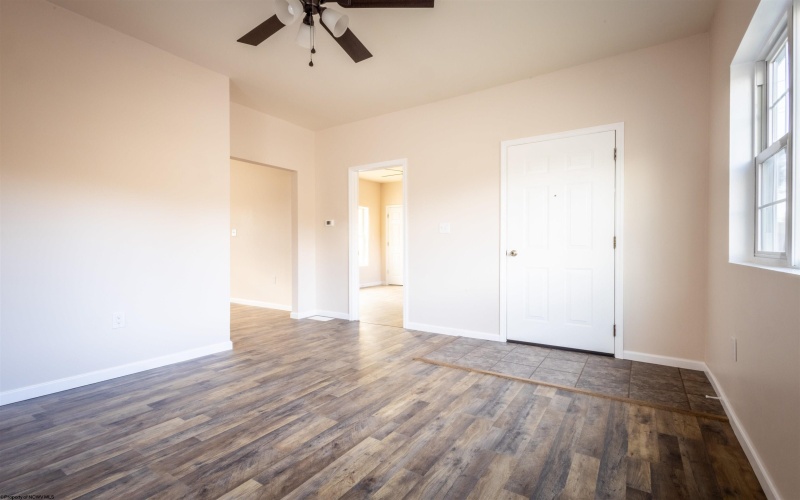 406 Maple Avenue, Fairmont, West Virginia 26554, 1 Bedroom Bedrooms, 3 Rooms Rooms,1 BathroomBathrooms,Single Family Detached,For Sale,Maple,10159531