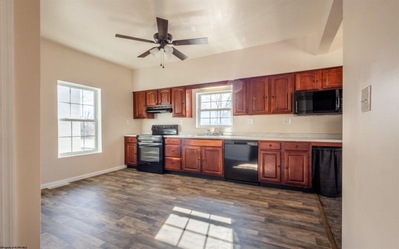 406 Maple Avenue, Fairmont, West Virginia 26554, 1 Bedroom Bedrooms, 3 Rooms Rooms,1 BathroomBathrooms,Single Family Detached,For Sale,Maple,10159531