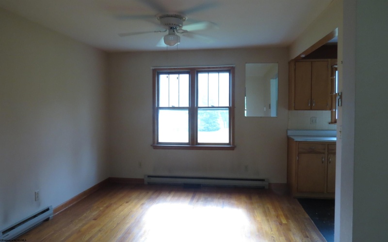 1782 Parsons Road, Montrose, West Virginia 26283-7069, 2 Bedrooms Bedrooms, 5 Rooms Rooms,1 BathroomBathrooms,Single Family Detached,For Sale,Parsons,10159547