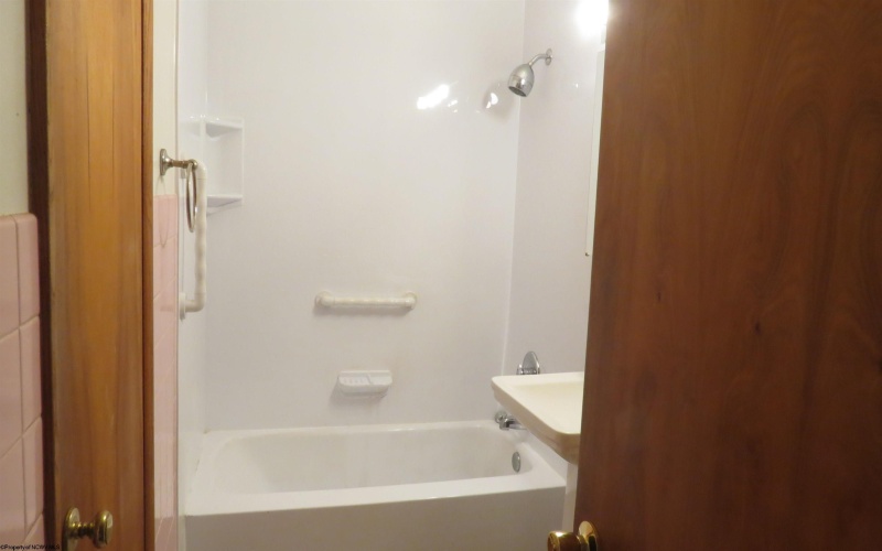 1782 Parsons Road, Montrose, West Virginia 26283-7069, 2 Bedrooms Bedrooms, 5 Rooms Rooms,1 BathroomBathrooms,Single Family Detached,For Sale,Parsons,10159547