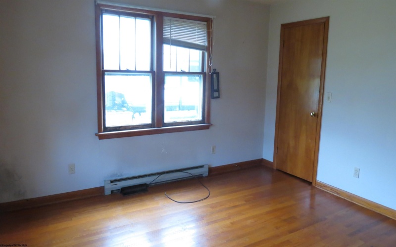1782 Parsons Road, Montrose, West Virginia 26283-7069, 2 Bedrooms Bedrooms, 5 Rooms Rooms,1 BathroomBathrooms,Single Family Detached,For Sale,Parsons,10159547