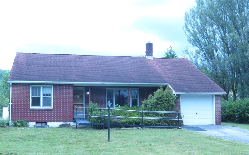 1782 Parsons Road, Montrose, West Virginia 26283-7069, 2 Bedrooms Bedrooms, 5 Rooms Rooms,1 BathroomBathrooms,Single Family Detached,For Sale,Parsons,10159547