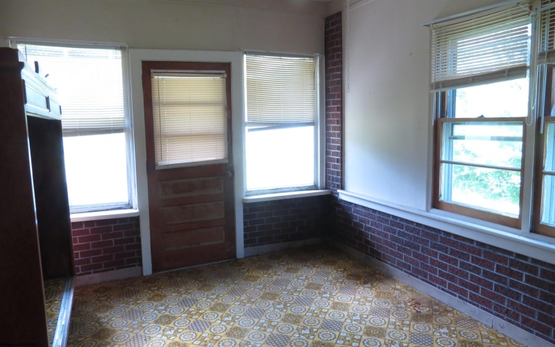 1782 Parsons Road, Montrose, West Virginia 26283-7069, 2 Bedrooms Bedrooms, 5 Rooms Rooms,1 BathroomBathrooms,Single Family Detached,For Sale,Parsons,10159547