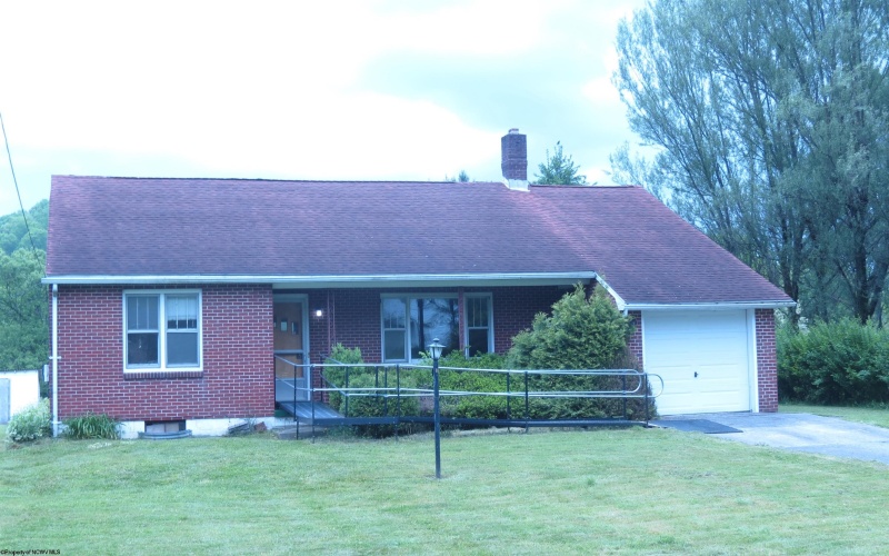 1782 Parsons Road, Montrose, West Virginia 26283-7069, 2 Bedrooms Bedrooms, 5 Rooms Rooms,1 BathroomBathrooms,Single Family Detached,For Sale,Parsons,10159547