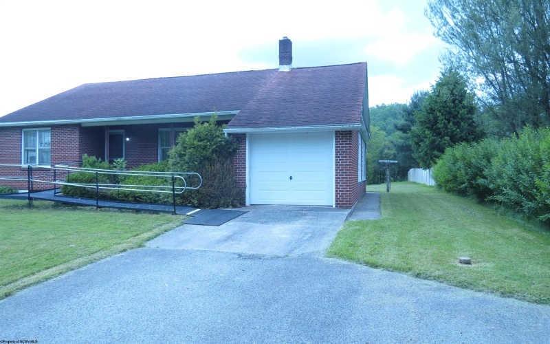 1782 Parsons Road, Montrose, West Virginia 26283-7069, 2 Bedrooms Bedrooms, 5 Rooms Rooms,1 BathroomBathrooms,Single Family Detached,For Sale,Parsons,10159547