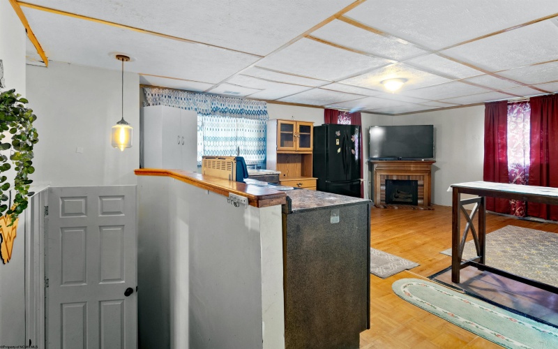 107 Orchard Street, Masontown, West Virginia 26542, 3 Bedrooms Bedrooms, 6 Rooms Rooms,2 BathroomsBathrooms,Single Family Detached,For Sale,Orchard,10159541
