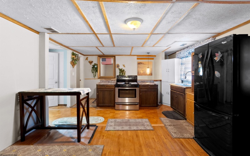 107 Orchard Street, Masontown, West Virginia 26542, 3 Bedrooms Bedrooms, 6 Rooms Rooms,2 BathroomsBathrooms,Single Family Detached,For Sale,Orchard,10159541