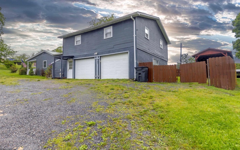 107 Orchard Street, Masontown, West Virginia 26542, 3 Bedrooms Bedrooms, 6 Rooms Rooms,2 BathroomsBathrooms,Single Family Detached,For Sale,Orchard,10159541