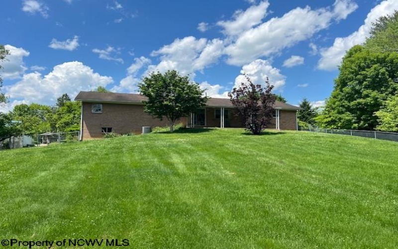 1601 Clifton Drive, Fairmont, West Virginia 26554, 3 Bedrooms Bedrooms, 8 Rooms Rooms,2 BathroomsBathrooms,Single Family Detached,For Sale,Clifton,10159534