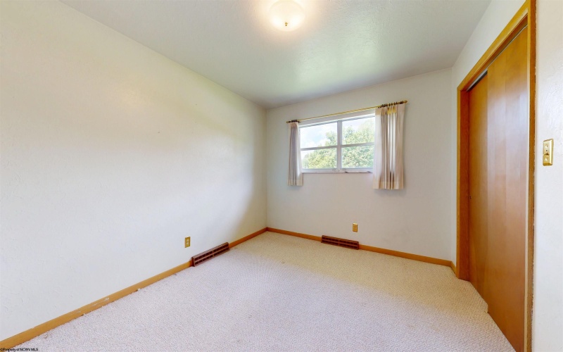 1601 Clifton Drive, Fairmont, West Virginia 26554, 3 Bedrooms Bedrooms, 8 Rooms Rooms,2 BathroomsBathrooms,Single Family Detached,For Sale,Clifton,10159534