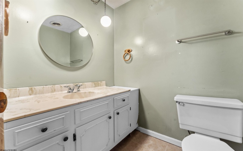 3129 Whitehall Boulevard, Fairmont, West Virginia 26554, 2 Bedrooms Bedrooms, 5 Rooms Rooms,1 BathroomBathrooms,Single Family Detached,For Sale,Whitehall,10159537