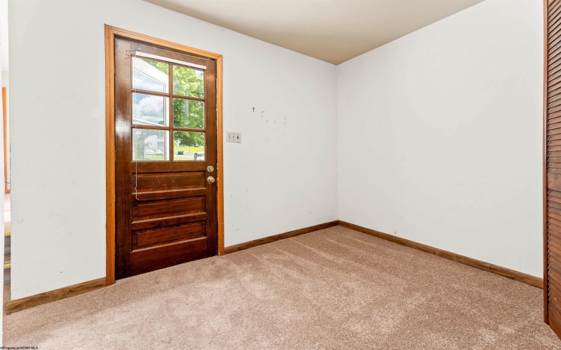 3129 Whitehall Boulevard, Fairmont, West Virginia 26554, 2 Bedrooms Bedrooms, 5 Rooms Rooms,1 BathroomBathrooms,Single Family Detached,For Sale,Whitehall,10159537