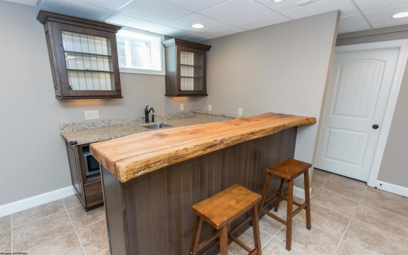 15 Berkshire Drive, Morgantown, West Virginia 26508, 5 Bedrooms Bedrooms, 12 Rooms Rooms,4 BathroomsBathrooms,Single Family Detached,For Sale,Berkshire,10159538