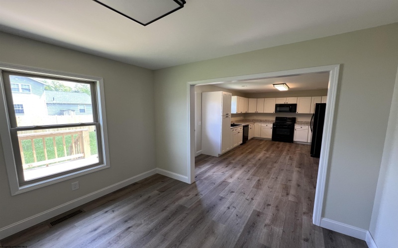 107 Valley Court, Elkins, West Virginia 26241, 3 Bedrooms Bedrooms, 8 Rooms Rooms,2 BathroomsBathrooms,Single Family Detached,For Sale,Valley,10159540