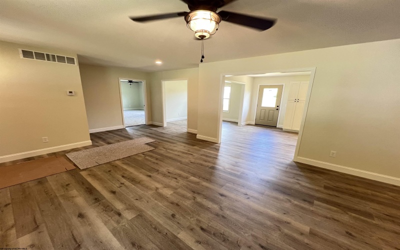 107 Valley Court, Elkins, West Virginia 26241, 3 Bedrooms Bedrooms, 8 Rooms Rooms,2 BathroomsBathrooms,Single Family Detached,For Sale,Valley,10159540