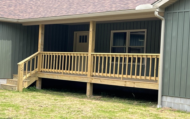 107 Valley Court, Elkins, West Virginia 26241, 3 Bedrooms Bedrooms, 8 Rooms Rooms,2 BathroomsBathrooms,Single Family Detached,For Sale,Valley,10159540