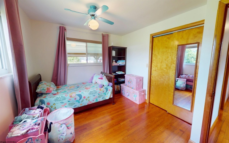 1123 Bakers Ridge Road, Morgantown, West Virginia 26508, 3 Bedrooms Bedrooms, 9 Rooms Rooms,1 BathroomBathrooms,Single Family Detached,For Sale,Bakers Ridge,10159552