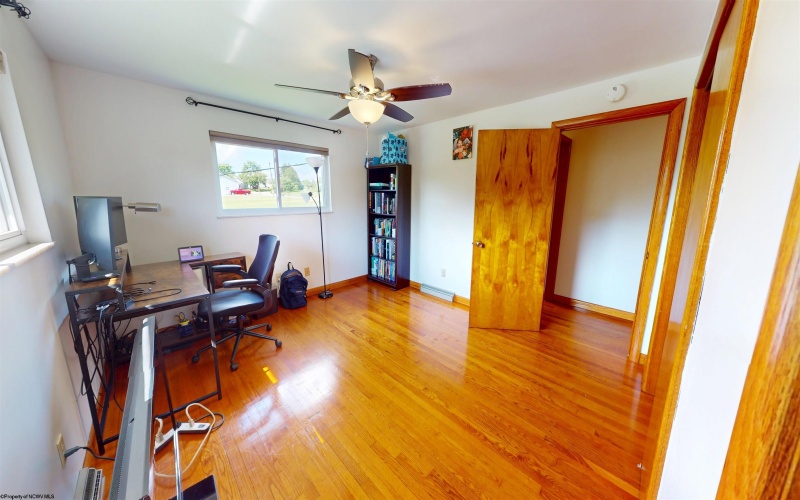 1123 Bakers Ridge Road, Morgantown, West Virginia 26508, 3 Bedrooms Bedrooms, 9 Rooms Rooms,1 BathroomBathrooms,Single Family Detached,For Sale,Bakers Ridge,10159552