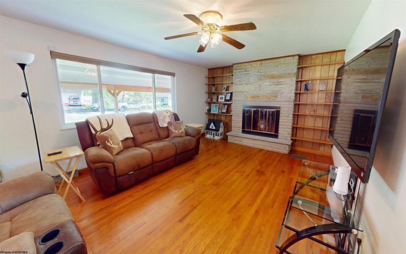 1123 Bakers Ridge Road, Morgantown, West Virginia 26508, 3 Bedrooms Bedrooms, 9 Rooms Rooms,1 BathroomBathrooms,Single Family Detached,For Sale,Bakers Ridge,10159552