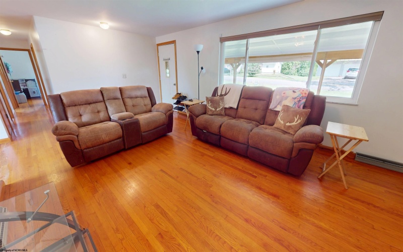 1123 Bakers Ridge Road, Morgantown, West Virginia 26508, 3 Bedrooms Bedrooms, 9 Rooms Rooms,1 BathroomBathrooms,Single Family Detached,For Sale,Bakers Ridge,10159552