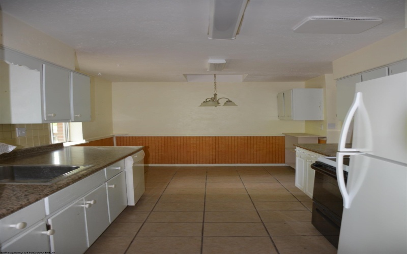 1251 Briercliff Road, Bridgeport, West Virginia 26330, 3 Bedrooms Bedrooms, 6 Rooms Rooms,1 BathroomBathrooms,Single Family Detached,For Sale,Briercliff,10159555