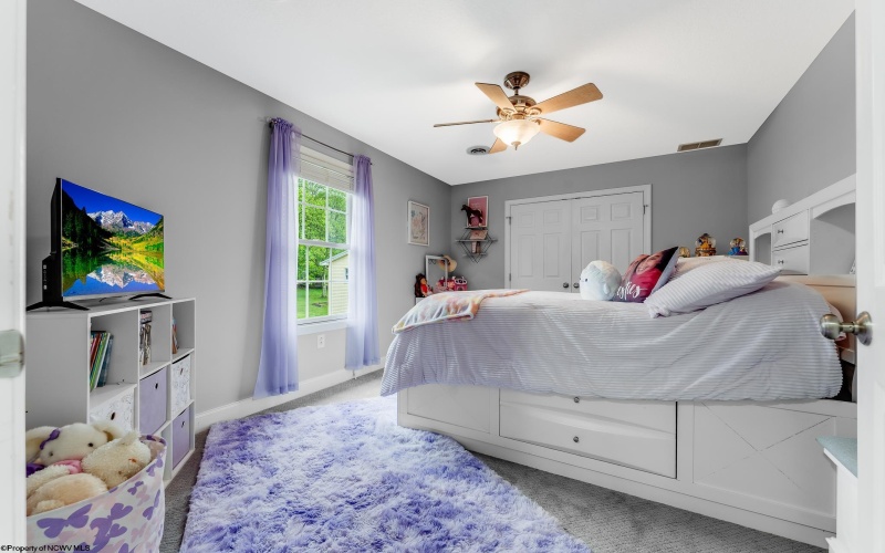 102 Maren Lane, Morgantown, West Virginia 26508, 3 Bedrooms Bedrooms, 7 Rooms Rooms,2 BathroomsBathrooms,Single Family Detached,For Sale,Maren,10159553