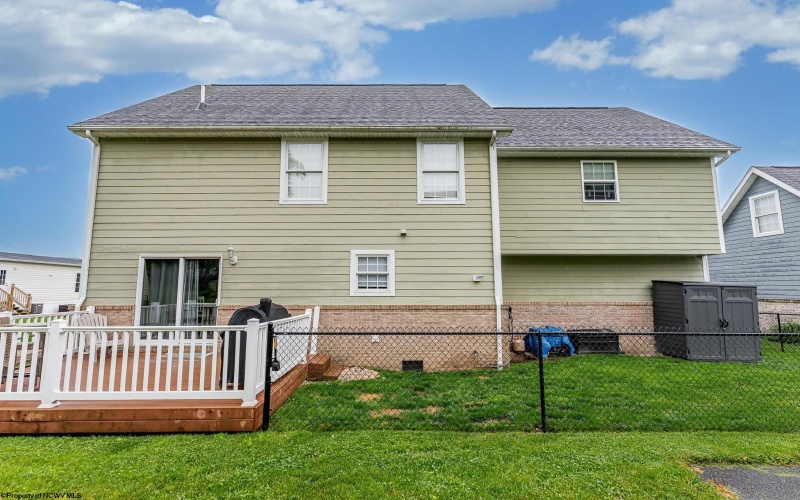 102 Maren Lane, Morgantown, West Virginia 26508, 3 Bedrooms Bedrooms, 7 Rooms Rooms,2 BathroomsBathrooms,Single Family Detached,For Sale,Maren,10159553