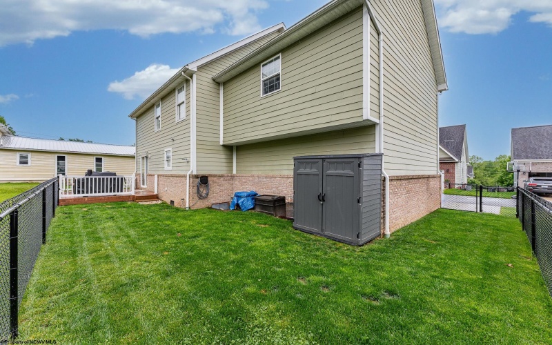 102 Maren Lane, Morgantown, West Virginia 26508, 3 Bedrooms Bedrooms, 7 Rooms Rooms,2 BathroomsBathrooms,Single Family Detached,For Sale,Maren,10159553