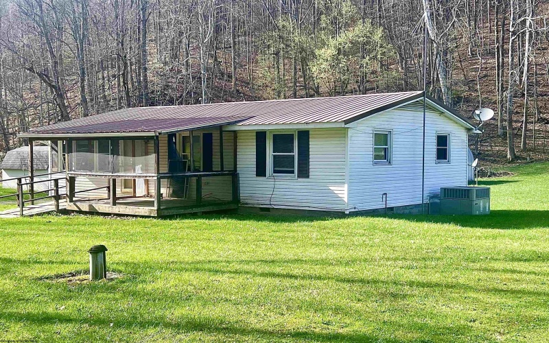 829 Schoonover Hollow, Beverly, West Virginia 26253, 2 Bedrooms Bedrooms, 5 Rooms Rooms,1 BathroomBathrooms,Single Family Detached,For Sale,Schoonover,10159558