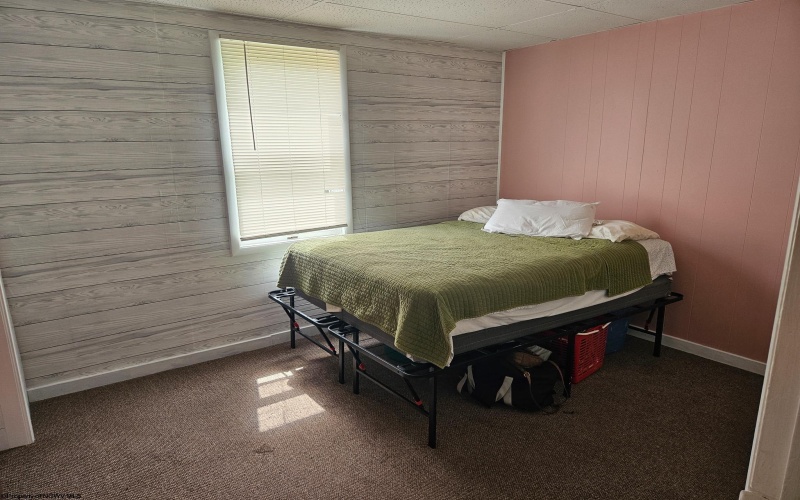 613 Louise Avenue, Morgantown, West Virginia 26505, ,Multi-unit/income,For Sale,Louise,10159565