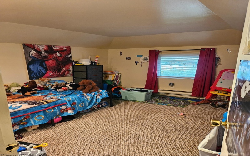 613 Louise Avenue, Morgantown, West Virginia 26505, ,Multi-unit/income,For Sale,Louise,10159565