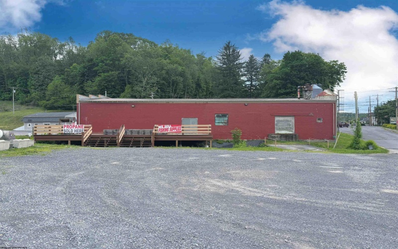 1102 MAIN Street, Grafton, West Virginia 26354, ,Commercial/industrial,For Sale,MAIN,10159566