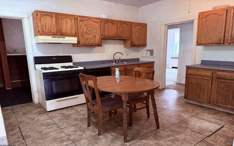 306 Cook Street, Barrackville, West Virginia 26559, 3 Bedrooms Bedrooms, 7 Rooms Rooms,1 BathroomBathrooms,Single Family Detached,For Sale,Cook,10159562