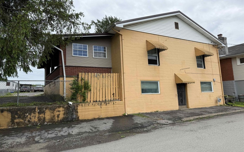306 Cook Street, Barrackville, West Virginia 26559, 3 Bedrooms Bedrooms, 7 Rooms Rooms,1 BathroomBathrooms,Single Family Detached,For Sale,Cook,10159562