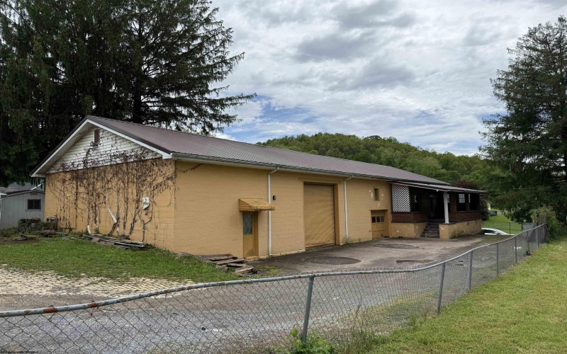 306 Cook Street, Barrackville, West Virginia 26559, 3 Bedrooms Bedrooms, 7 Rooms Rooms,1 BathroomBathrooms,Single Family Detached,For Sale,Cook,10159562