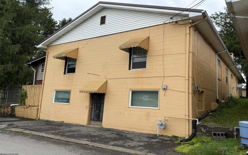 306 Cook Street, Barrackville, West Virginia 26559, 3 Bedrooms Bedrooms, 7 Rooms Rooms,1 BathroomBathrooms,Single Family Detached,For Sale,Cook,10159562