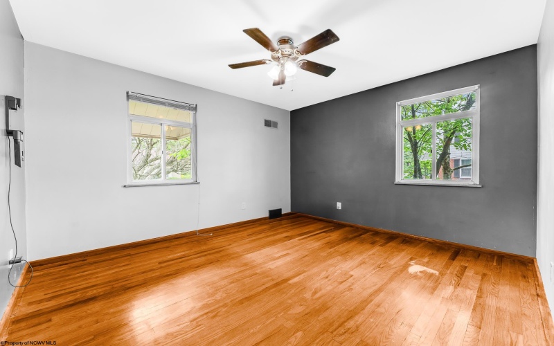 86 Virginia Avenue, Uniontown, Pennsylvania 15401, 5 Bedrooms Bedrooms, 8 Rooms Rooms,2 BathroomsBathrooms,Single Family Detached,For Sale,Virginia,10159564