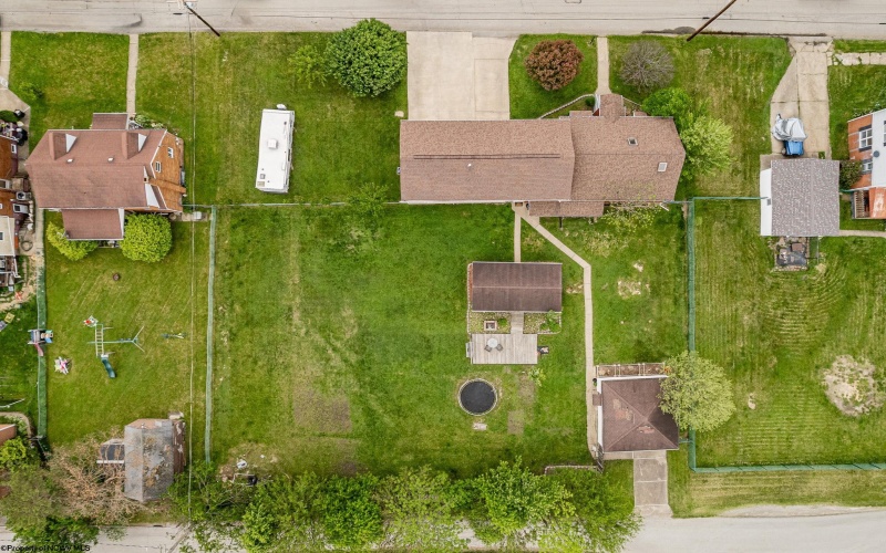 86 Virginia Avenue, Uniontown, Pennsylvania 15401, 5 Bedrooms Bedrooms, 8 Rooms Rooms,2 BathroomsBathrooms,Single Family Detached,For Sale,Virginia,10159564