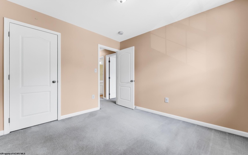 116 Pine Lane, Morgantown, West Virginia 26508, 3 Bedrooms Bedrooms, 6 Rooms Rooms,2 BathroomsBathrooms,Single Family Attached,For Sale,Pine,10159584