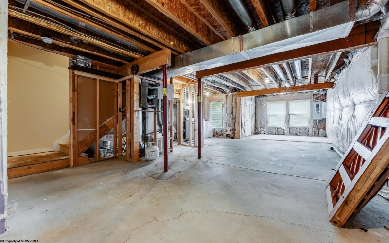 116 Pine Lane, Morgantown, West Virginia 26508, 3 Bedrooms Bedrooms, 6 Rooms Rooms,2 BathroomsBathrooms,Single Family Attached,For Sale,Pine,10159584