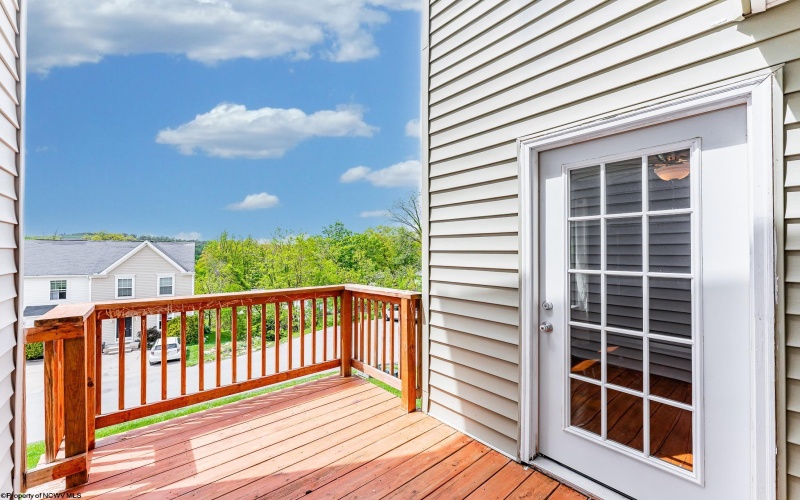 116 Pine Lane, Morgantown, West Virginia 26508, 3 Bedrooms Bedrooms, 6 Rooms Rooms,2 BathroomsBathrooms,Single Family Attached,For Sale,Pine,10159584